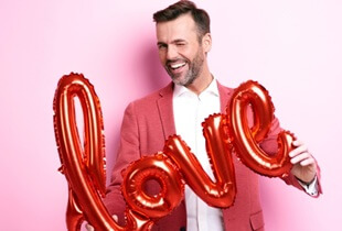 Valentijnsdag geschenktips voor mannen die een intensere sfeer creëren